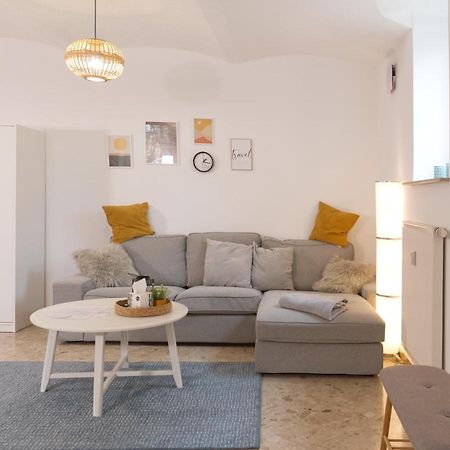 Bohnapartments Elisa - Wohlfuehlapartment Mit 2 Gratis Parkplaetzen Und 3 Schlafzimmern - Wlan - Vollausstattung Erfurt Exterior foto