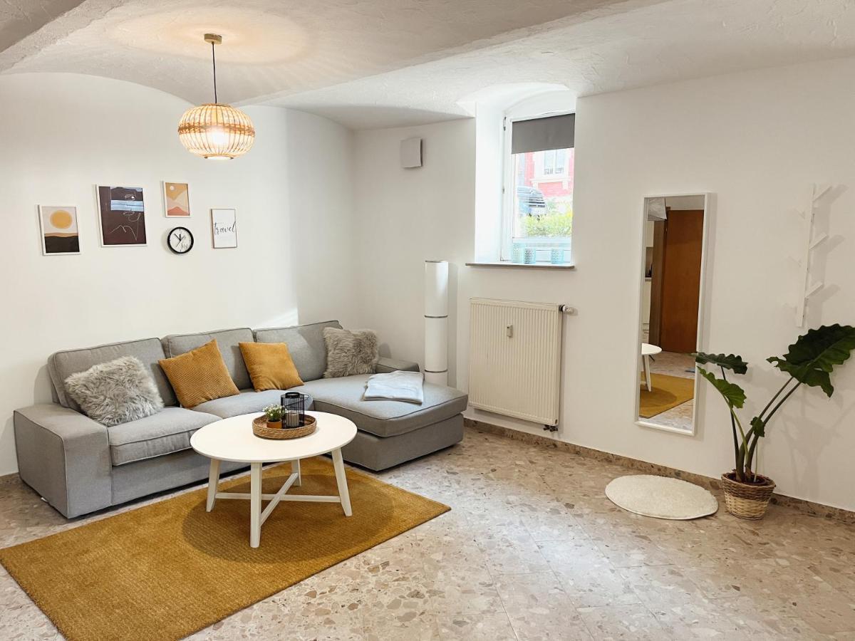 Bohnapartments Elisa - Wohlfuehlapartment Mit 2 Gratis Parkplaetzen Und 3 Schlafzimmern - Wlan - Vollausstattung Erfurt Exterior foto